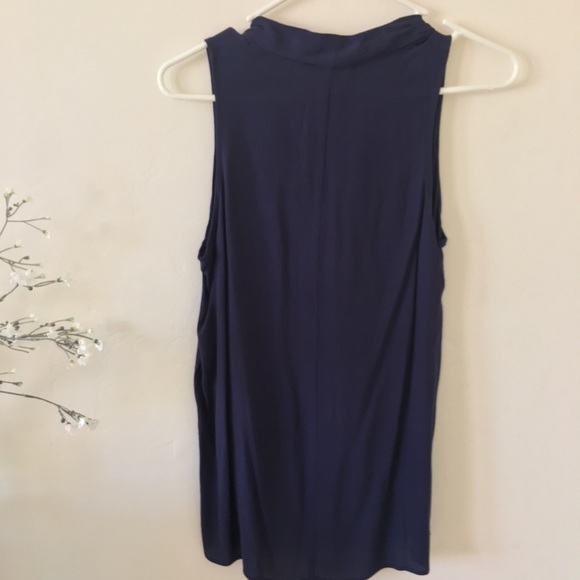 Forever21 Navy Sleeveless Blouse - Picture 4 of 5